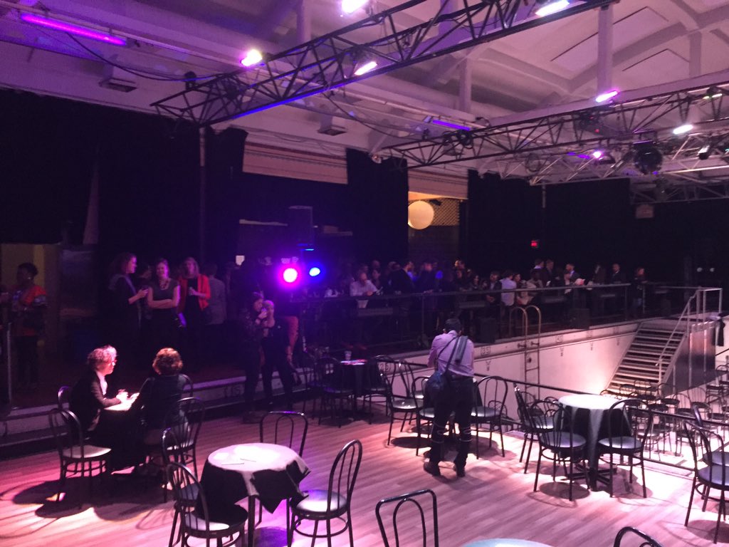 potloc's tweet photo. Nous sommes au @bainmathieu pour le gala de la @CDECCSPMR. Fingers crossed https://t.co/kSyys4GG4j