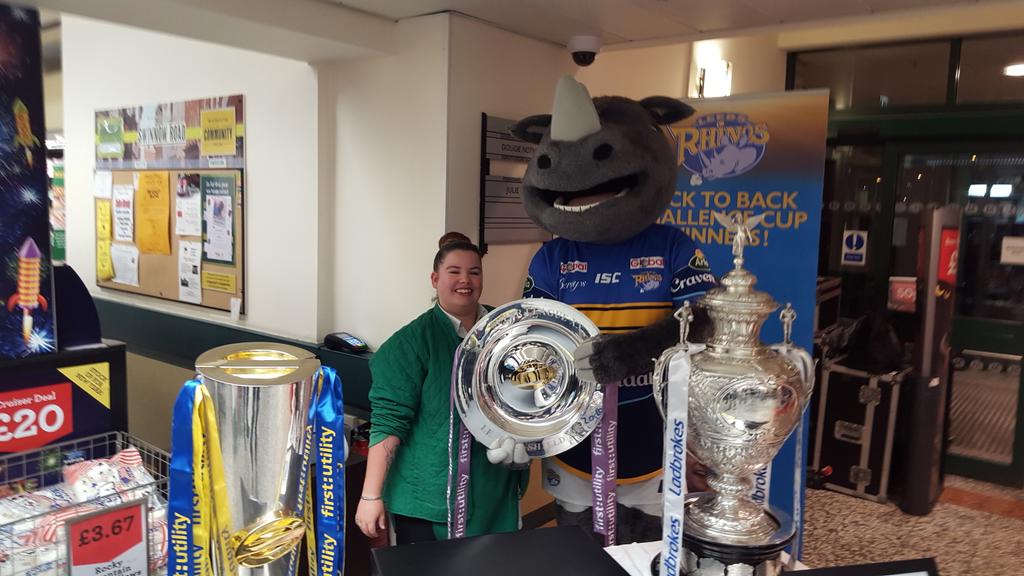 lil_legz_2k10's tweet photo. #back2backrhinos :) https://t.co/gwBt8m6zBJ