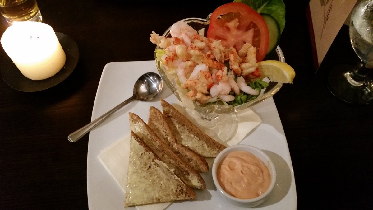 la_nightingale's tweet photo. Thanks @crickshorsell for a tasty pub dinner #foodie #pubrevamp https://t.co/aY3UsACV3u