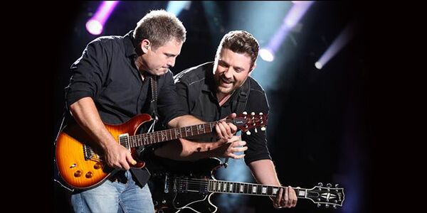 ChrisYoungMusic's tweet photo. The #ImCominOver Tour is heatin' up 🔥🔥– RT this tweet and I just might give you a pair of tickets! https://t.co/leO1at5XNb
