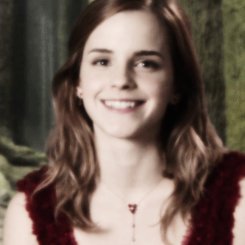 #RegistroDT. 

»Personaje: Hermione Granger.
»Saga: Harry Potter.
»FC: Emma Watson.
»Cuenta: @xproudwitch.