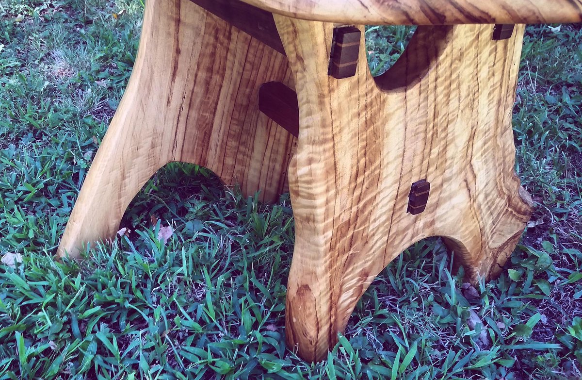 TiarraBell's tweet photo. @IanHabs Here's the final version of the stool I made that I mentioned earlier. https://t.co/DcWravWhCQ