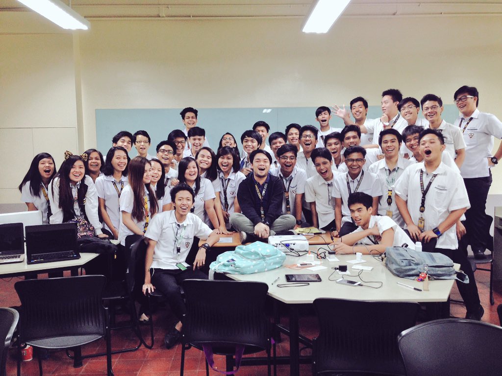 jrdndj's tweet photo. #2ITH #ICS120 At the count of three give me ... 🖕🏻 https://t.co/Kb3D1m9Zud