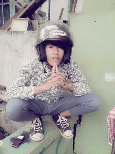 DrisSanders's tweet photo. Hihihi. Pulang skolah poto langsung https://t.co/rb2mWFMHwo