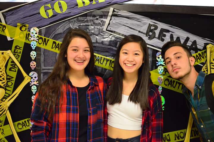 TLC_tigers's tweet photo. Photo station pictures are up on Facebook! Don't forget to match with someone (or a group) tomorrow #twinning 💁💁👦👦 https://t.co/qtpJQdOP7I
