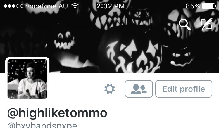 shxttylayouts's tweet photo. have some larry Halloween themed layouts :) rt &amp; let me know which you'd like! //j https://t.co/4LakdXFBnM