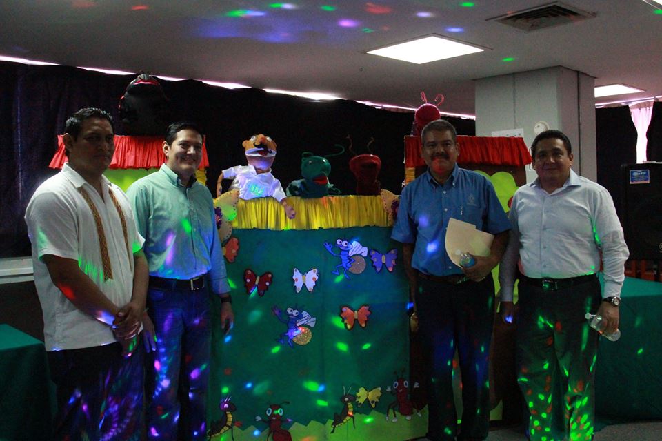 ecosurmx's tweet photo. Participan 950 personas en Ecosur a Puertas Abiertas en la Unidad Tapachula https://t.co/fqhgTVxfZQ #EAPA2015 https://t.co/kS1DY50ia4