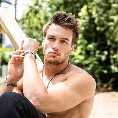 BrokenSpokes_RP's tweet photo. So as a starter for our sexy new Spokes ~ @CallumR_Spokes ~ lets have a question night! Any Question Answered 
#RT > https://t.co/52EejRrZsx