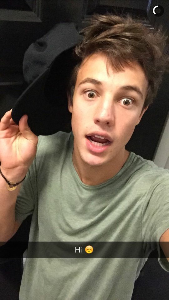OgiLol's tweet photo. @camerondallas #addcamerondallasonsnapchat hi babe it's been a long time without seeing you.Ive missed you babe 🙈🙉🙊😍 https://t.co/nIITI0Bfmy