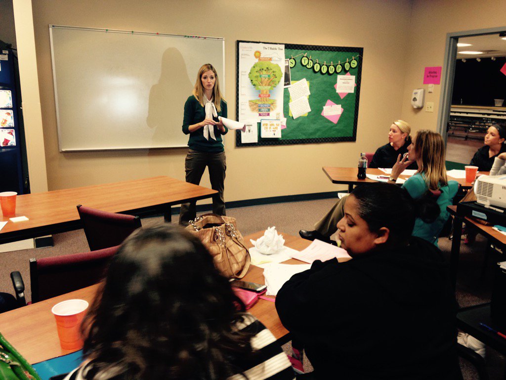 JennyDGTE's tweet photo. Katie Smith, KG Teacher/school wide enrichment Team facilitator for Thomas shares info about our future maker space https://t.co/rZRnmT55G4