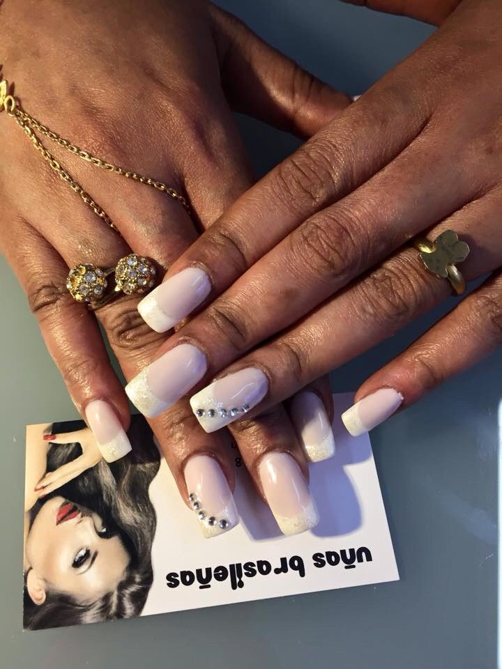 Divino me ha encantado hacer esta manicura