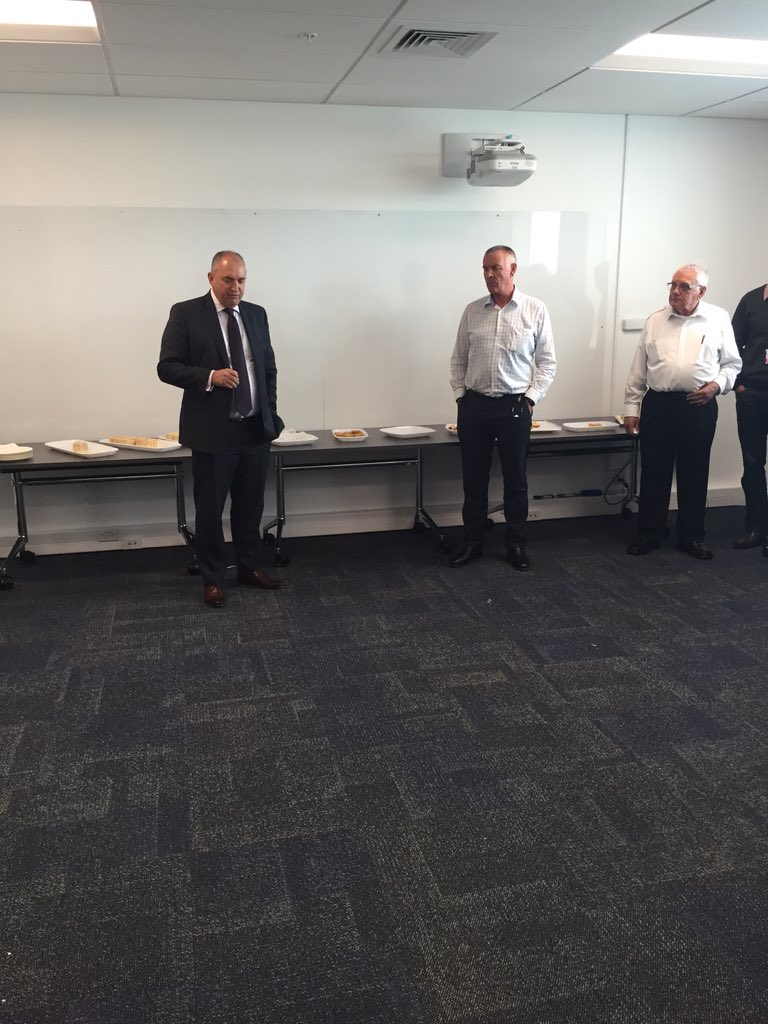 Celebrating our Icon award winner Ross Shaw <a href="/KevinT1071/">Kevin Thompson</a> <a href="/Jojo181569/">JoMac</a> @alexhowieson01 <a href="/RodneyvanZyl/">Rodney</a>