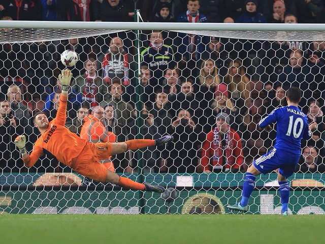 Chelsea y Arsenal eliminados de la Copa - CSXIizkUwAAB_vQ