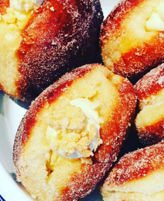 GabrielleNYC's tweet photo. ‘Artisan’ Apple Crumble Custard doughnuts from @ThePuddingStop - 4 Star !! #proofisin https://t.co/GbmmvN7onG