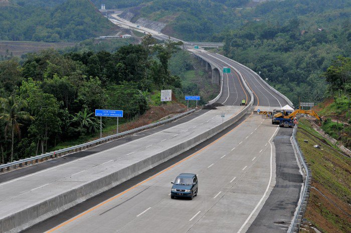 infoSumbar's tweet photo. Tol Padang-Bukittinggi Mulai Dibangun Akhir Tahun Ini - https://t.co/PzWXEB1dyp https://t.co/nD0TZKQbJi