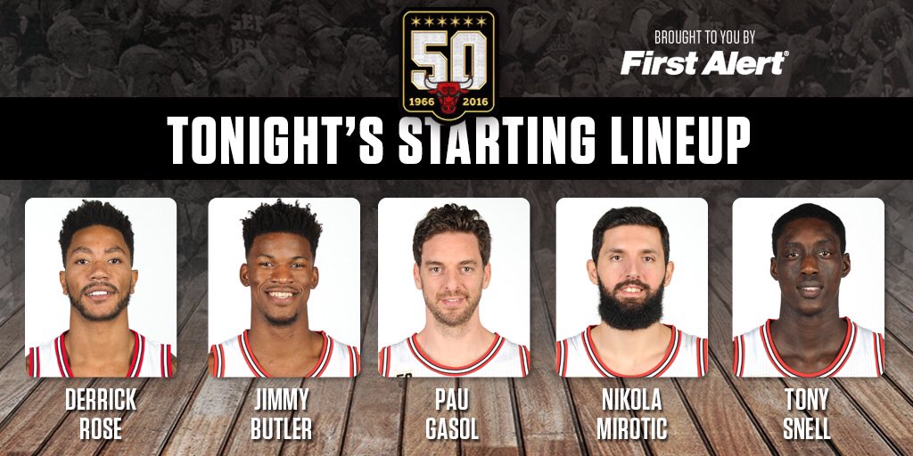 chicagobulls's tweet photo. It's game time. This one counts.

📺: @CSNChicago; @NBAonTNT 
💻: https://t.co/5Rfr6jMgh9
📻: @wlsam890 https://t.co/gQwVCnHPEE