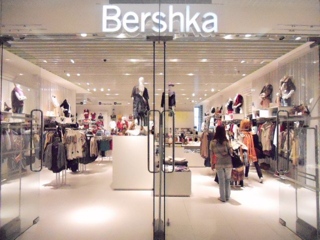 bershka clothing Twitterren: "Somos Bershka La marca Numero Uno en Estados Unidos. La Nos / Twitter