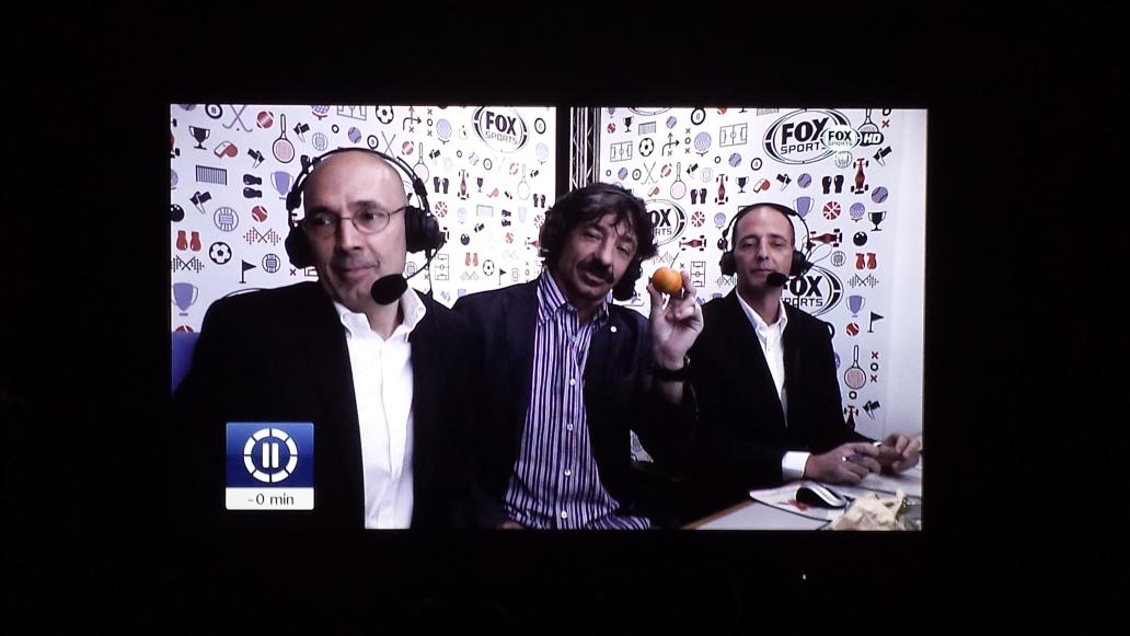 ff_floccari's tweet photo. Le MANDARINO SERIES!!! #foxbaseball https://t.co/QHn95UBgqh