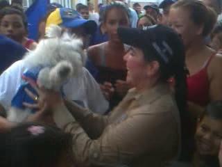 flacatorres96's tweet photo. @EvelingTrejo @adritorrs  El perrito de mi vecina también quiso agradecerle la gran obra a nstro sector! Mil gracias https://t.co/EsWDt6hYoZ