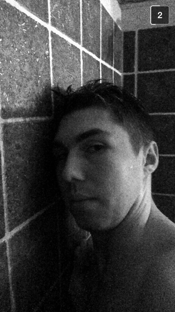 KaleighDougher1's tweet photo. when Abercrombie won't hire you as a model but you know you have what it takes https://t.co/UXPfU4BKuq