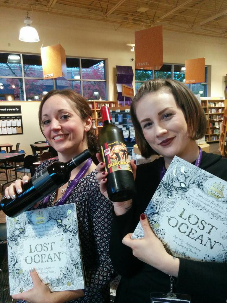 ubookstoresea's tweet photo. Mill Creek staff ready for #GlobalColoringDay ! #millcreektowncenter https://t.co/1ISc9rzD5y