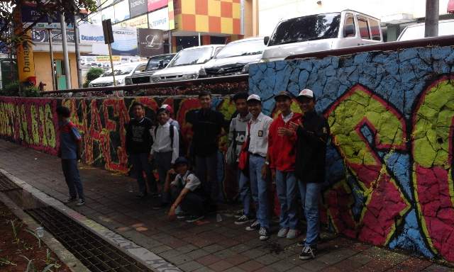 Rizkybokir_'s tweet photo. #HutRASCAL321<=-P#SMKN2<=-P #STMN1BOGOR<=-P #FUCKONE616AM #KamiRASCALBukanBAJINGAN! @rascalbogor @ultRAScal321 https://t.co/uNbfX3jp7m
