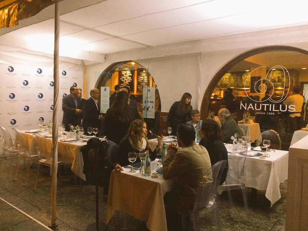 Hoy es #NochesDeMares con el chef <a href="/SantiagoMigoya/">santiago migoya</a> homenaje a los 60 años de <a href="/NautilusRest/">NAUTILUS</a>
