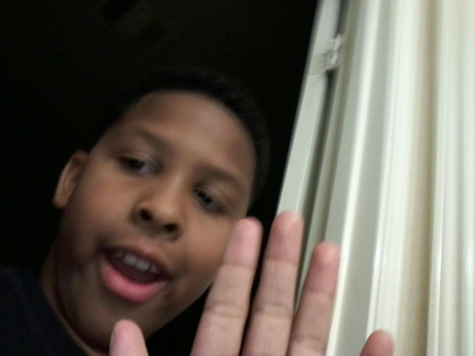 esims_s's tweet photo. @mrs_spillman hi it's tj https://t.co/OvhbzKK2Jp