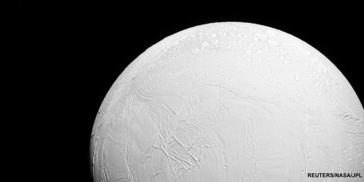 BBCWorld's tweet image. Cassini probe to make a daring close flyby of Enceladus, the brilliant white moon of Saturn bbc.in/1M14AHd