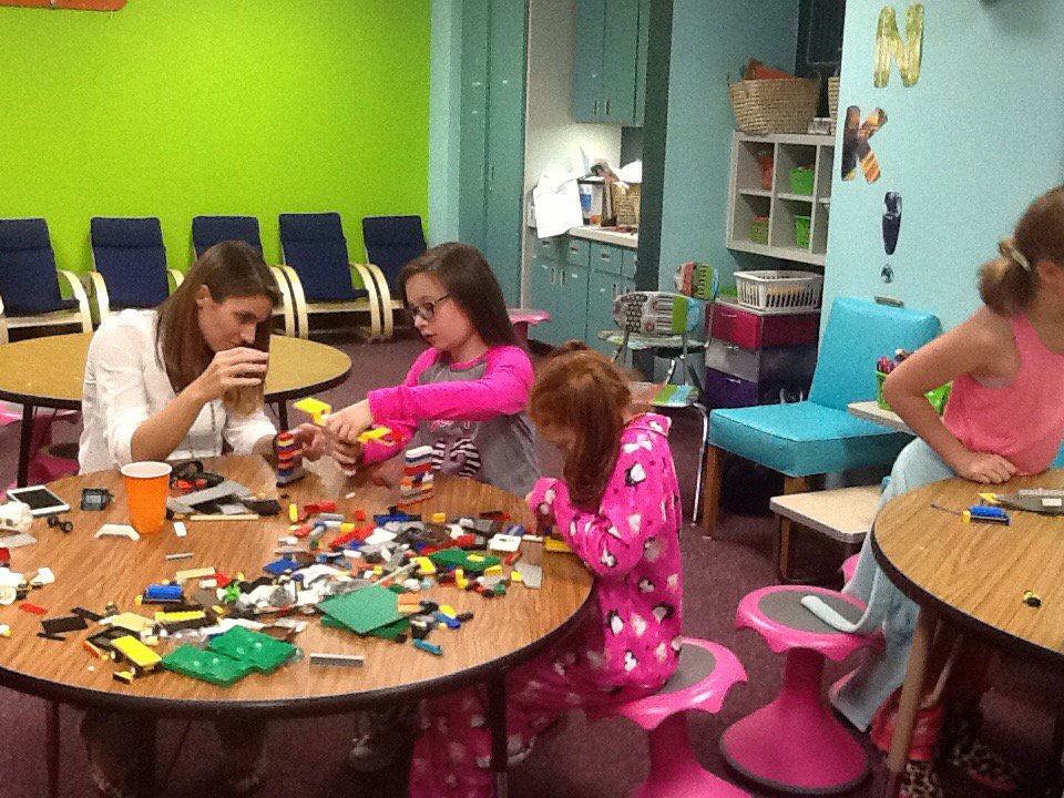 @WCEMakerspace@WCEloveslearning@jessahanson Building bridges...can they hold 100 pennies?