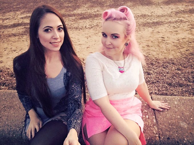 Yesterday. @thebendygirl #essex #leighonsea #selfie https://t.co/SHi4Af9sir<a class="tags" target="_blank" title="On Twitter" href="/?out=eyJ0eXAiOiJKV1QiLCJhbGciOiJIUzUxMiJ9.eyJpYXQiOjE3MjQ5MDM1NzgsImlzcyI6InR3cG9ybnN0YXJzLmNvbSIsIm5iZiI6MTcyNDkwMzU3OCwiZXhwIjoxNzU2NDM5NTc4LCJyZWRpcmVjdF91cmwiOiJodHRwczovL3R3aXR0ZXIuY29tL3RoZWJlbmR5Z2lybCJ9.oKazkIU0Wke_cEuTWpGaasecBEU9OEvBoentaTCJeqiNQiHcBaC3h9lhENqFp-AJM92wyo6FpAqFakIz1OgWIQ">@thebendygirl</a><a href="/tag/essex"class="tags">#essex</a><a href="/tag/leighonsea"class="tags">#leighonsea</a><a href="/tag/selfie"class="tags">#selfie</a>