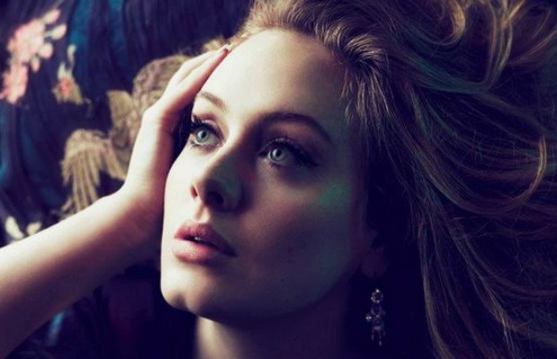 EAT_69's tweet photo. Adele Adele Adele #Hello https://t.co/57qCDnJ7bJ