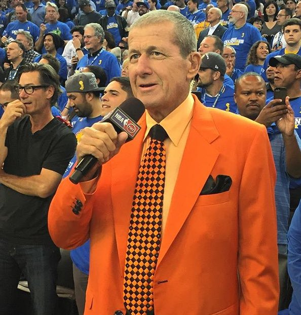 bballforever_'s tweet photo. Shoutout to Craig Sager! Happy to see him healthy and back on the sidelines!! NBA isn't the same without him. https://t.co/HATpsMdXA1