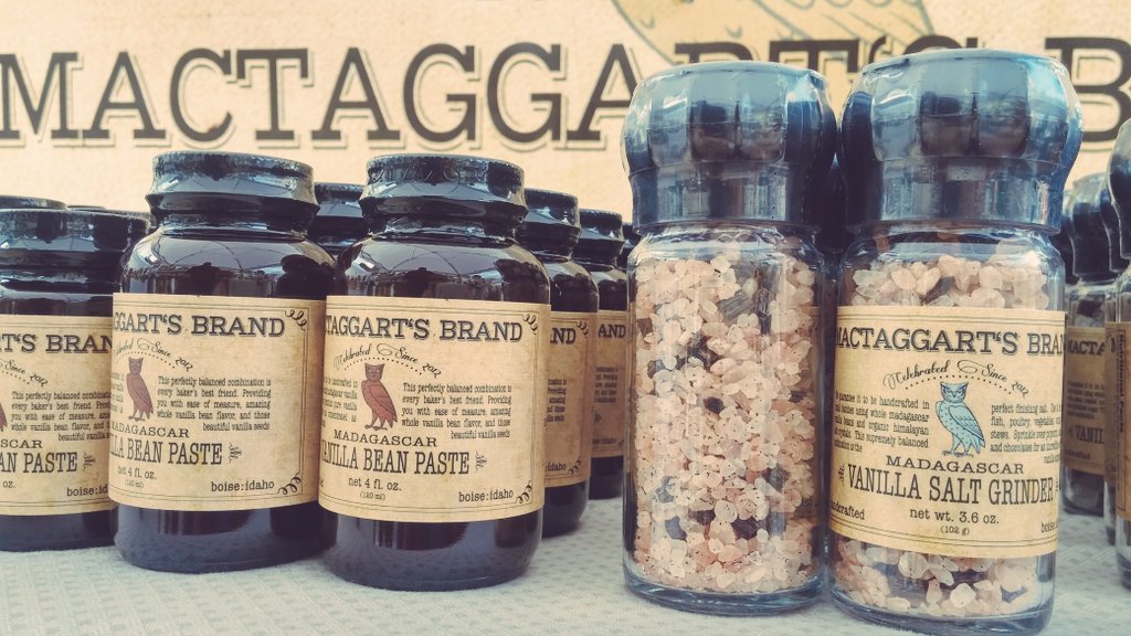 boisemarket's tweet photo. #mactaggartbrand tasty vanilla blends for #holidaybaking #boisesaturdaymarket until Dec. 19. #thinkboisefirst https://t.co/8HuyhI5tye