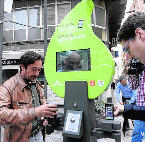 tradesur's tweet photo. #Energía generada por el agua para cargar móviles en la calle
https://t.co/sGxtOWuq0W
#SmartMurcia Vía @laverdad_es https://t.co/dXe0N1em2P