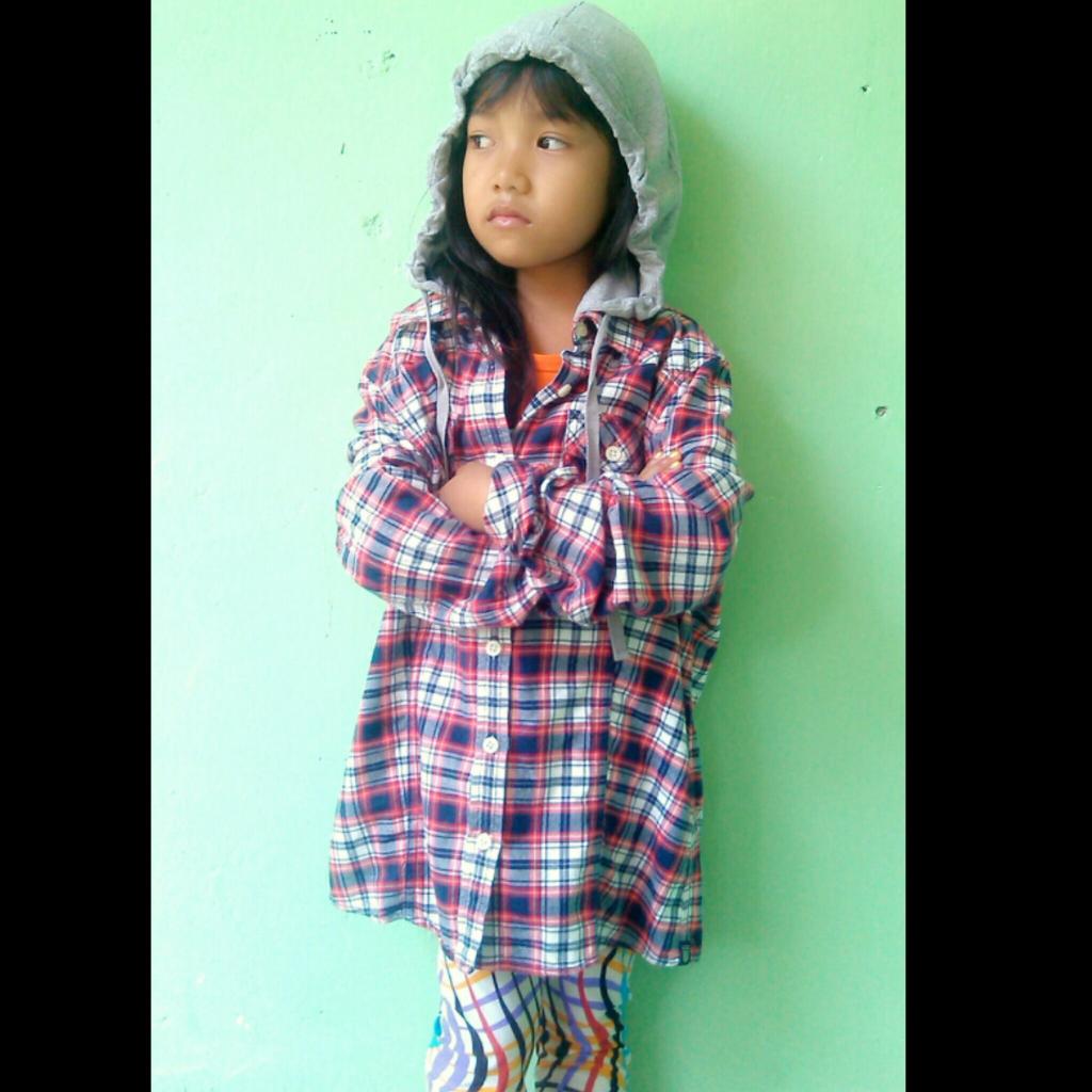novalhools's tweet photo. HBD ya adeku sayang semoga pnjang umur tmbah pntr sklah nya tmbah cantik 😘, jangan nakal nurut kpda ke2 ortu 🎈🎉🎁😘😍😍 https://t.co/n4sKDIOkSA