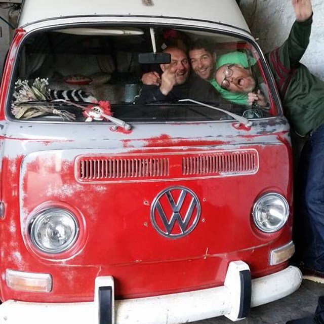 Rothfink's tweet photo. Team Daftys #lockup fun with #Funkymonkey & Purr #rothfink #rothfinkindustries #rfi #patina #aircooled #builtforthe… https://t.co/5ZhZgoG3p7
