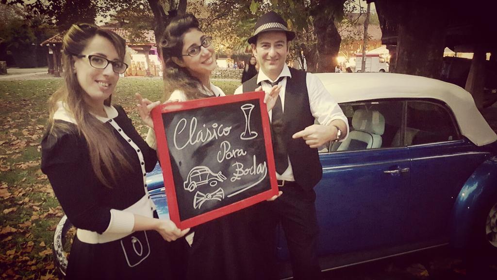 _bodynsoul_'s tweet photo. De nuestro recorrido por @lovelabdays no podía faltar una foto con Clasico para bodas!!💕💕#lovelabdays https://t.co/1MAZVkko2H