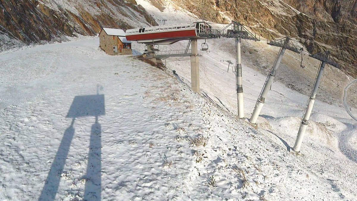 Embedded image permalink