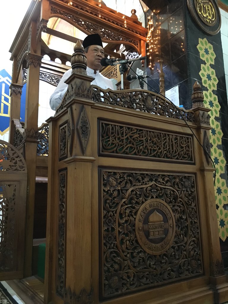 Sabar, tegar, terus bekerja sangat keras &amp; berikhtiar memohon yg terbaik dari Sang Pencipta Allah SWT #shalatistisqa