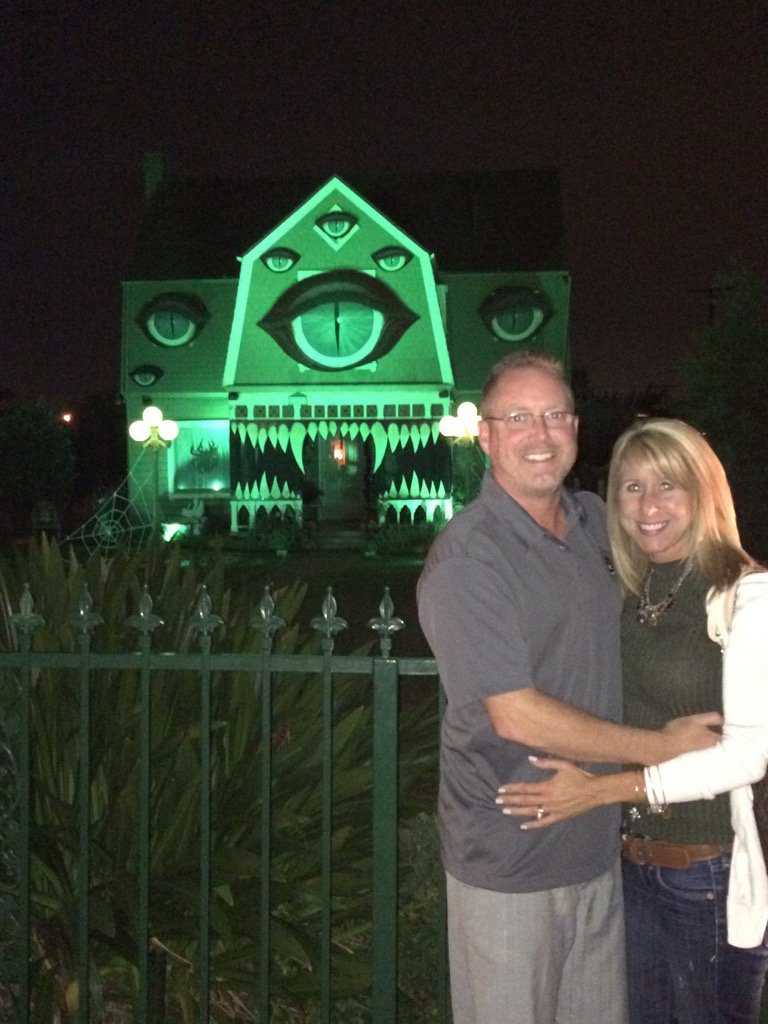 SLoganJR's tweet photo. #monsterhouse in Highland https://t.co/KsB0SCozPR