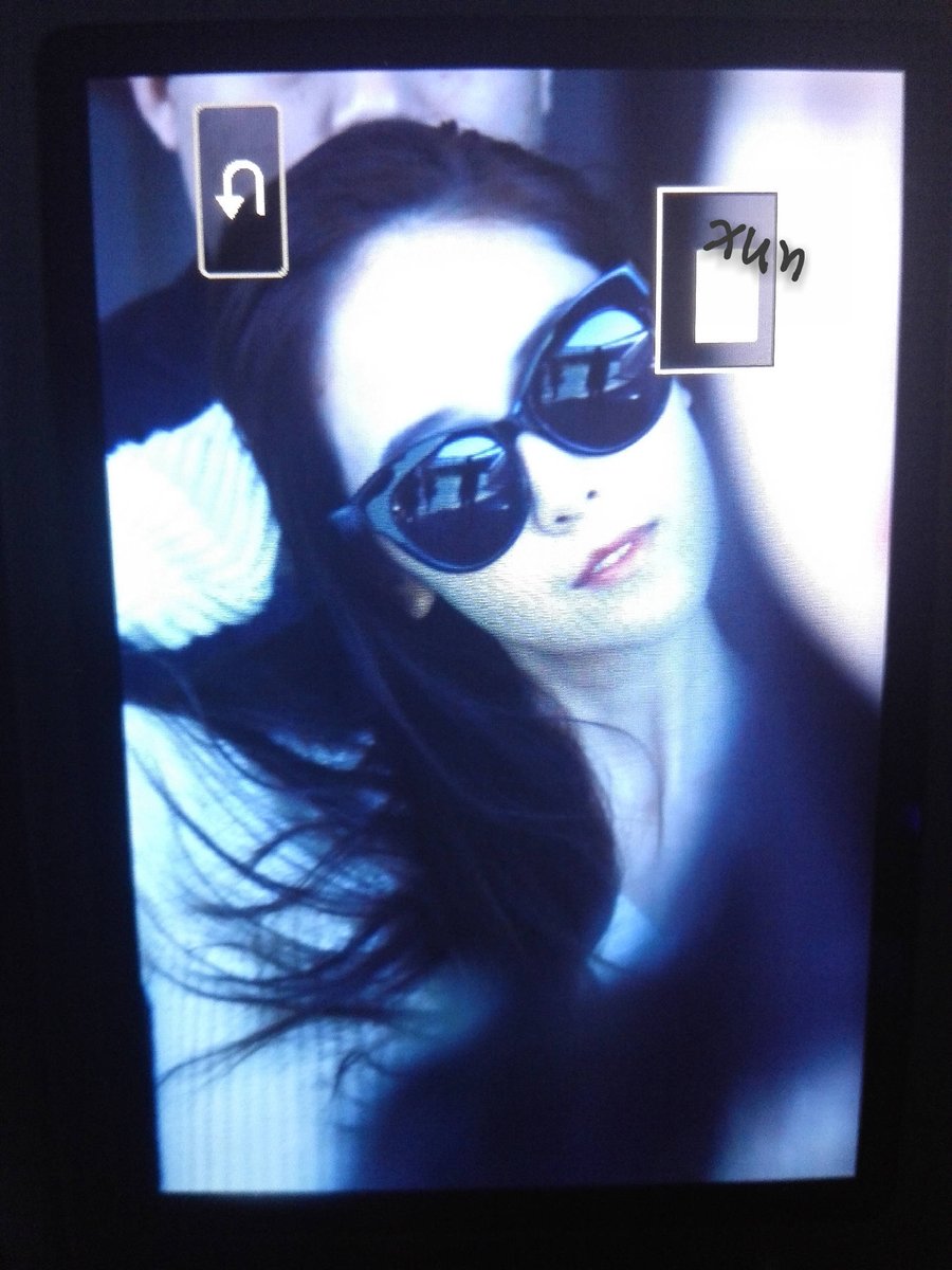 [PIC][28-10-2015]Jessica khởi hành đi Bắc Kinh - Trung Quốc để tham dự sự kiện “BLANC & ECLARE X Puyi” vào sáng nay CSYBpNSW0AAijfW