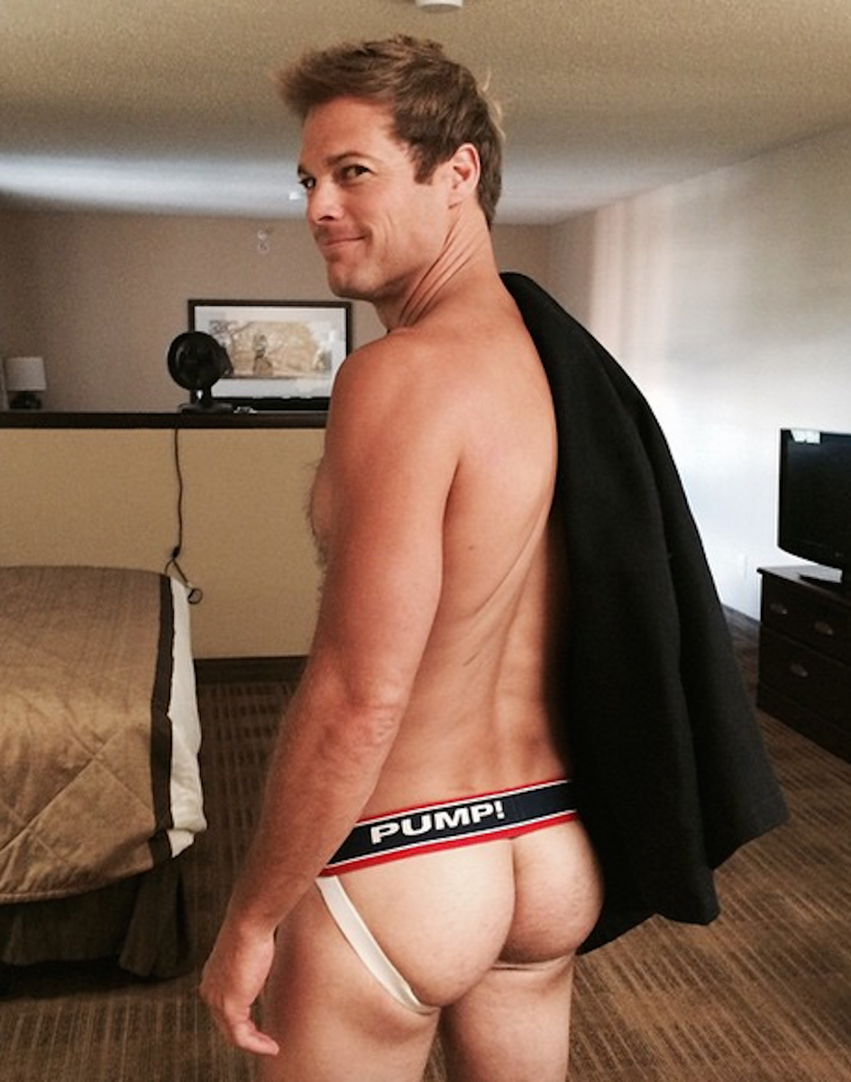 JCBFan69's tweet photo. My Dick and I would Love to Cuddle-up to Sexy Actor George Stults and His Beefy Bubble-Butt Tonight! #FamousBooty https://t.co/6RmRkIGGdH