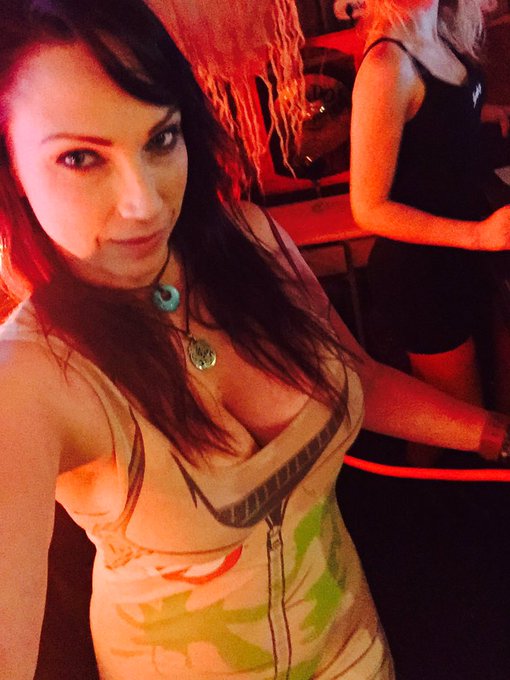 Ghostbusters alllll the way! @SardosBar #PSK https://t.co/PGolHeBTYx<a class="tags" target="_blank" title="On Twitter" href="/?out=eyJ0eXAiOiJKV1QiLCJhbGciOiJIUzUxMiJ9.eyJpYXQiOjE3MjEzNTQ5NjEsImlzcyI6InR3cG9ybnN0YXJzLmNvbSIsIm5iZiI6MTcyMTM1NDk2MSwiZXhwIjoxNzUyODkwOTYxLCJyZWRpcmVjdF91cmwiOiJodHRwczovL3R3aXR0ZXIuY29tL1NhcmRvc0JhciJ9.CPm-uieMvzH2qJV-3rsekJQkfgKBdvOvqIvPo4zLp-TVASf_L9cx5-W6VFSEmbCZetJNZ9mr9kSFNfqwKTKvmQ">@SardosBar</a><a href="/tag/psk"class="tags">#PSK</a>