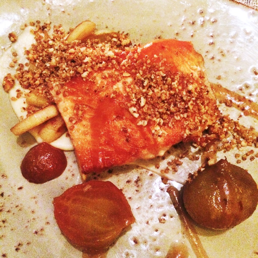 OceanWiseSeafd's tweet photo. .@Kuterrasalmon with apple butter at the #goal2015 @nedbell and @bartonseaver collaborative dinner! #LandBased https://t.co/Az0HgHF1Je