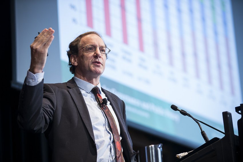 IPAANSW's tweet photo. What do the people want? @ajbrownAus presentation #FedReform https://t.co/vX4gkQWIxw Free registration #ipaa2015 https://t.co/2FWhxwOqyj