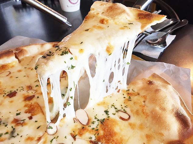 hwatteok's tweet photo. ♥홍대맛집♥ 홍대 데이트 예정이라면 테이스티로드 맛집 홍대 더식당&amp;화떡을 만나봐! 즉석떡볶이와 화덕피자의 환상의 콜라보! https://t.co/xa0IM9jQ3Q 이글RT하시는 5분께 스타벅스라떼 증정! https://t.co/fZ2owGz4lJ
