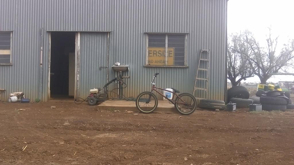 nickstickB's tweet photo. When you're livin on a farm and have to find places to ride, anything will do. Rode this little pad today #bmxplore https://t.co/pOt124a5nU