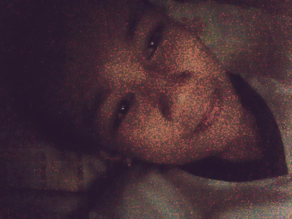 JulyRasos's tweet photo. I like being  my self:-) https://t.co/PZZbbVN0ty