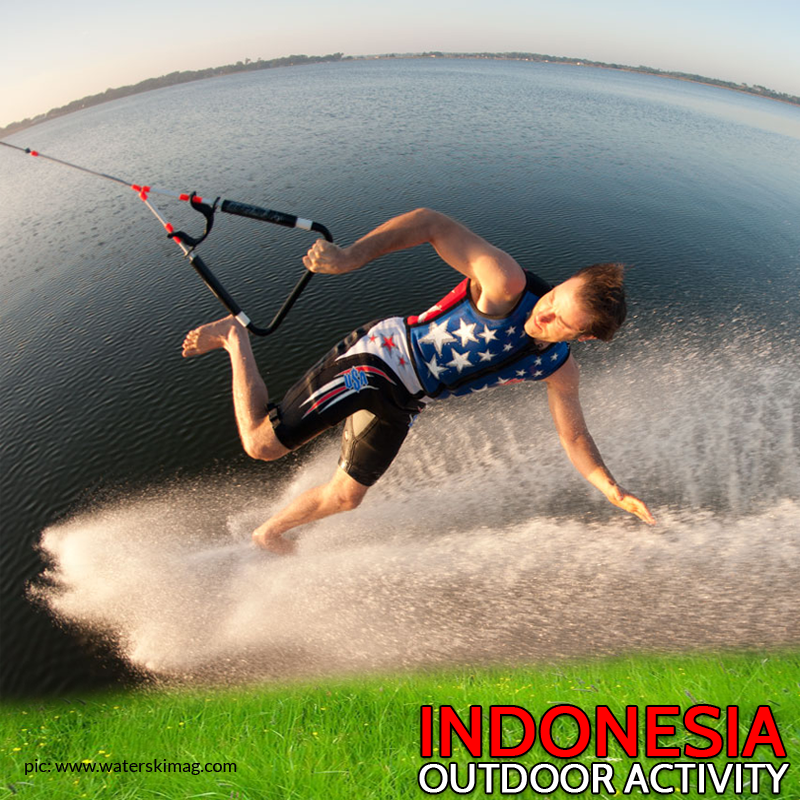 IndonesiaOut's tweet photo. 3. Tapi #wakeboarding ini lebih menantang, karena lo harus seimbangkan diri lo di air dgn laju speedboat yg kencang https://t.co/2hQETtqUs5